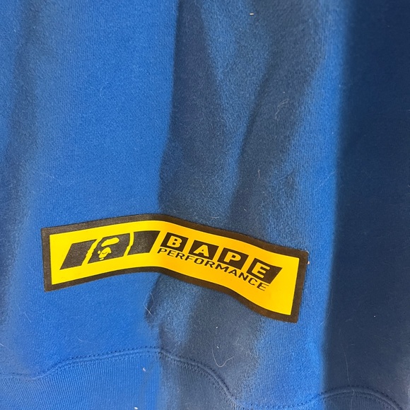 BAPE Hoodie Size M - Picture 3 of 3